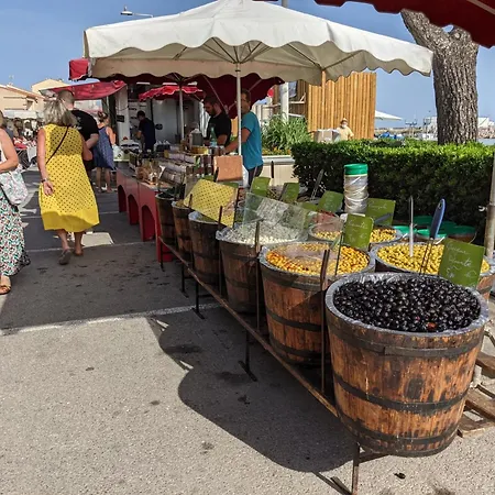 T3 Spacieux Climatise - 5 Pers - Pres Plage, Centre & Animations - Parking Prive - Fr-1-797-22 Port-la-Nouvelle